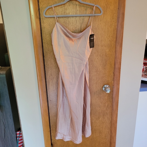 💐 NWT Pale Mauve 100% Mulberry Silk Cowl Neck Maxi Slip Dress - Picture 2 of 5